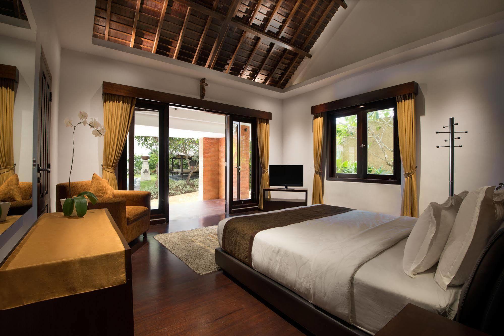 Hotel The Sanctus 3*