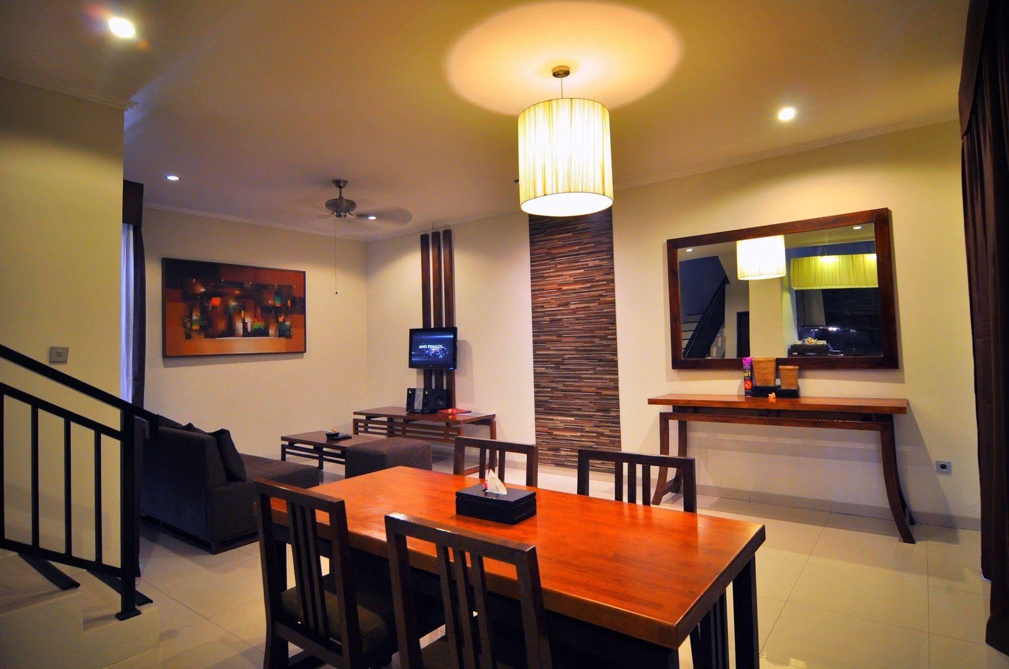 Uppala Villa Seminyak (Bali)