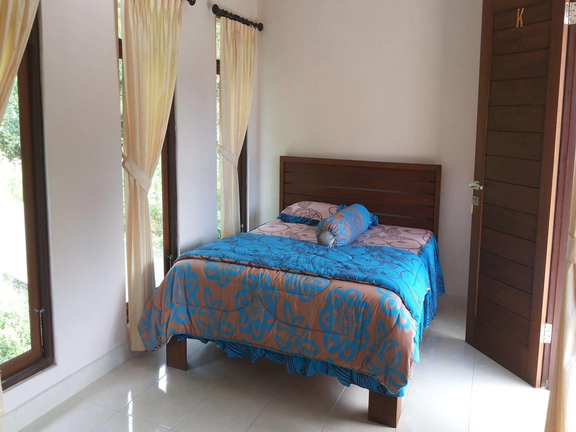 Star East 4*