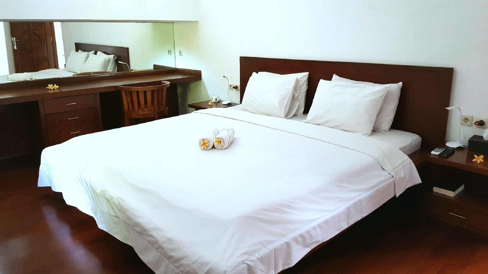 Kumpul Kumpul Double Six Seminyak (Bali)