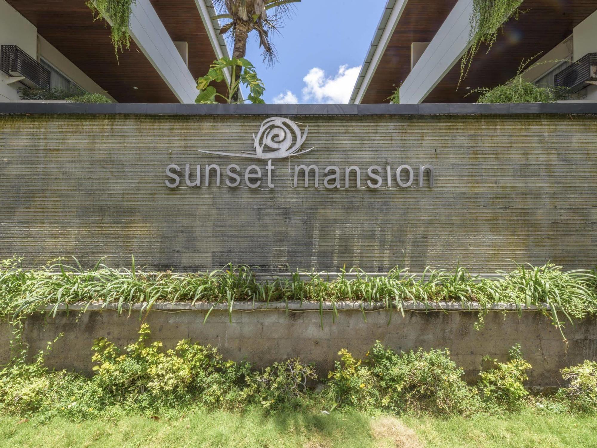 Aparthotel Swiss-Belcourt Sunset