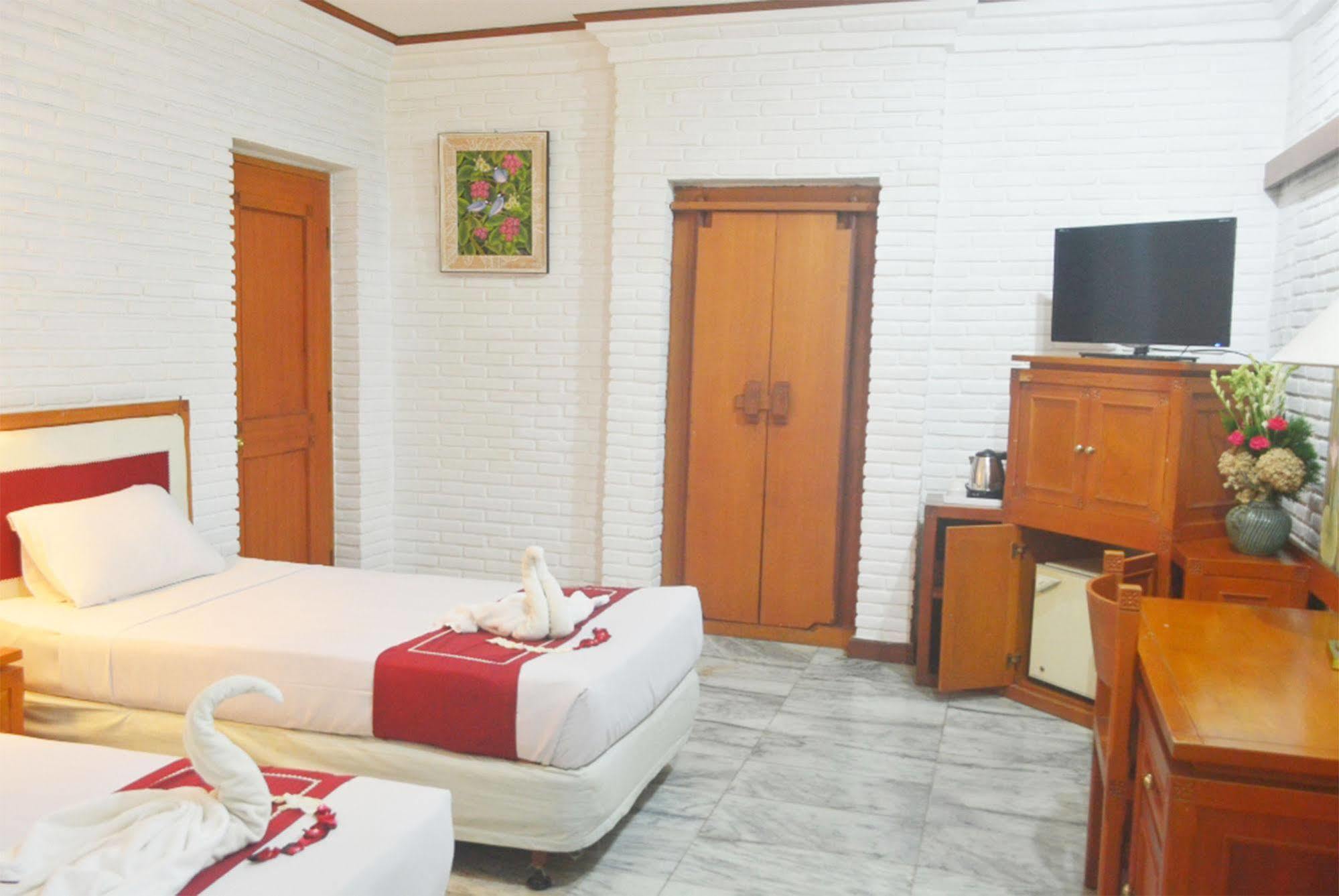 Guest house Puri Padi 3*