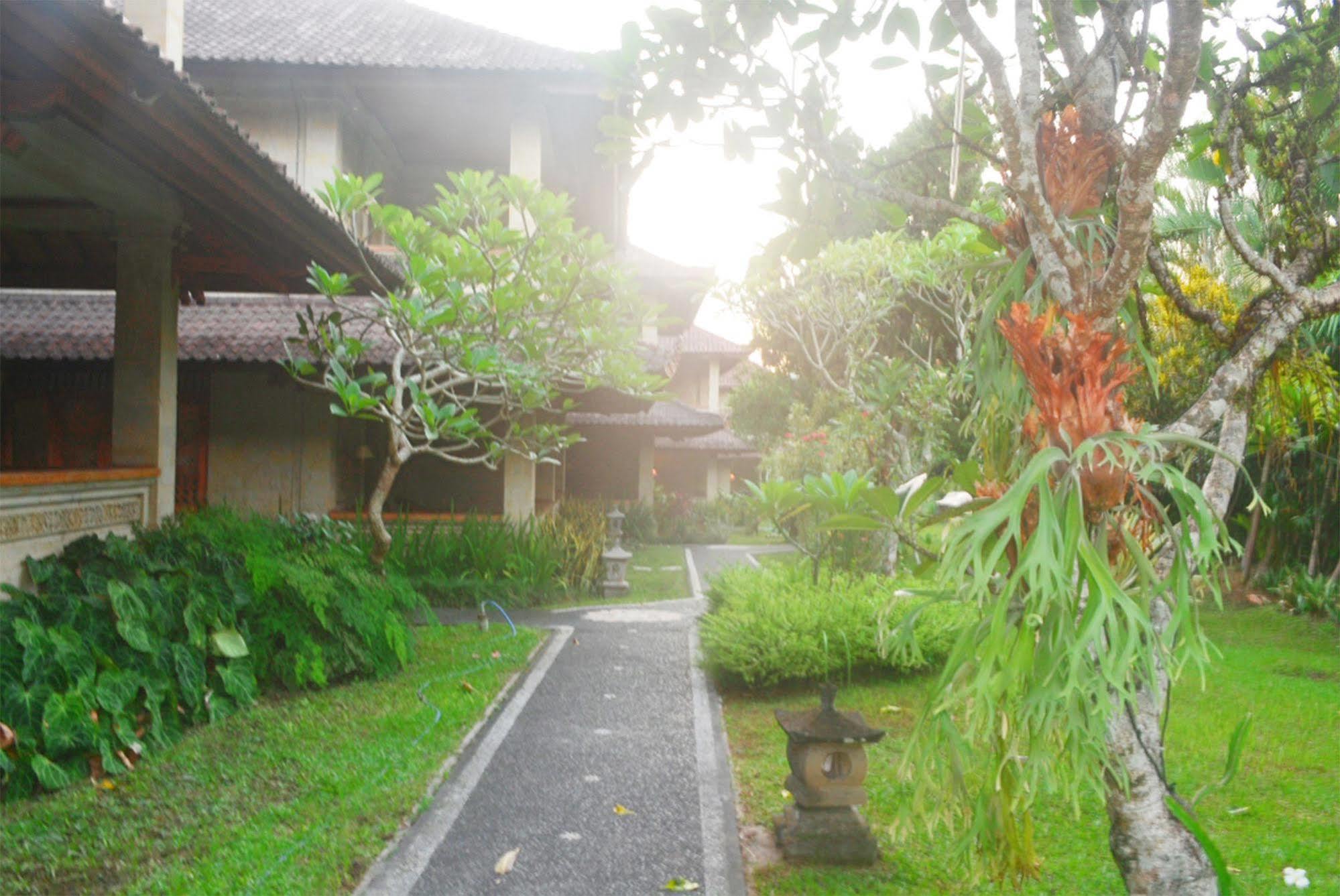 Puri Padi Guest house 3*