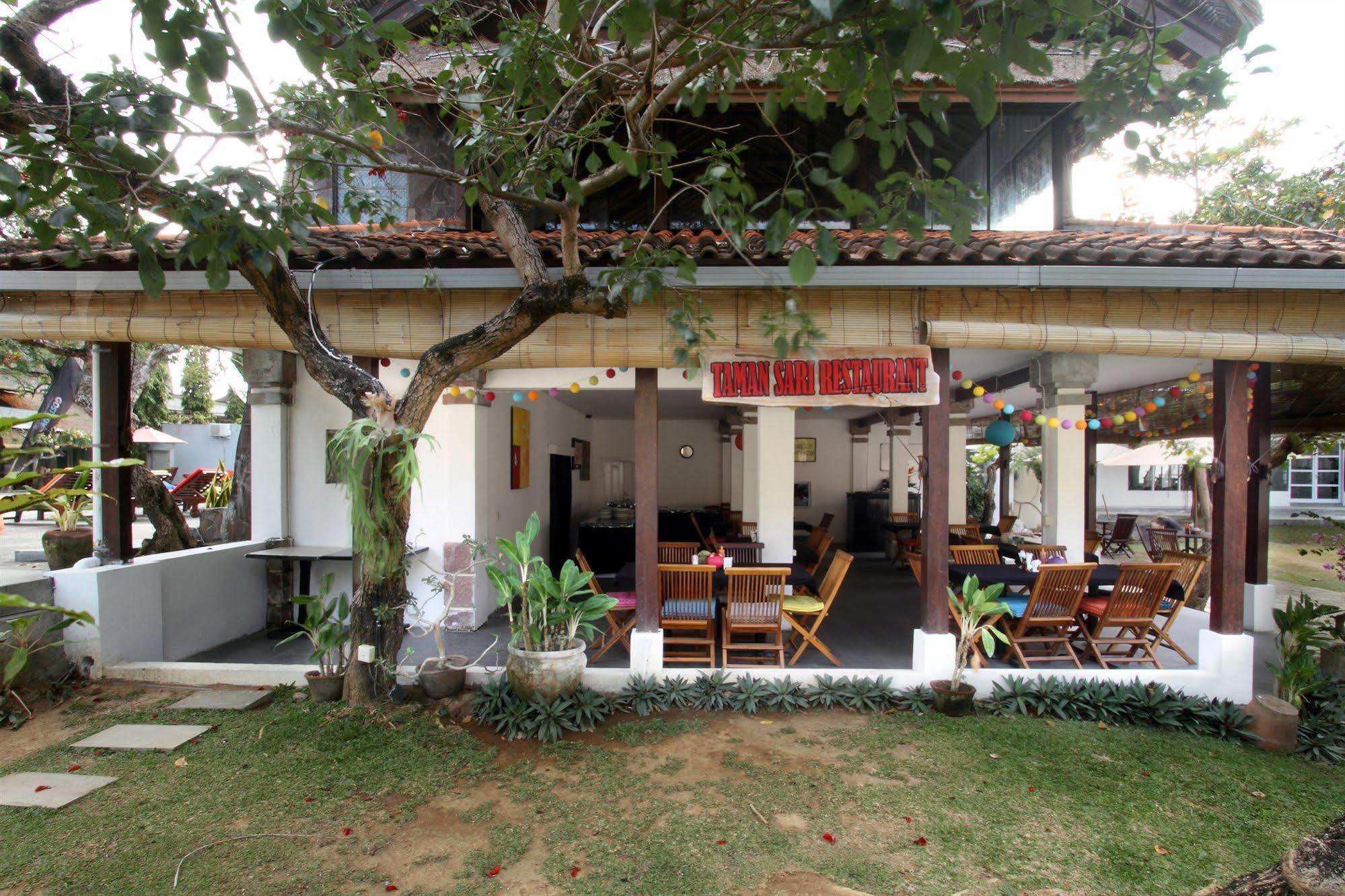 The Village Hotel 3*