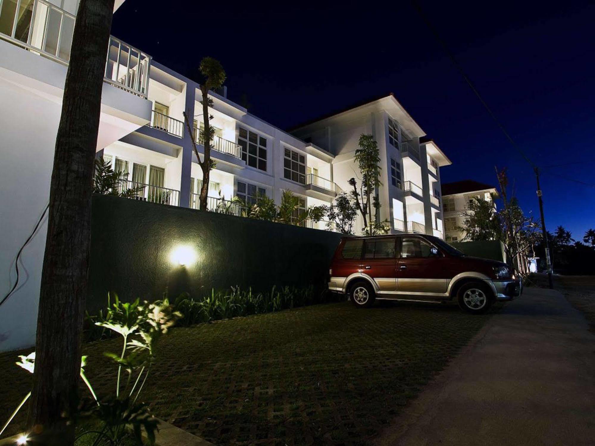 Sunset And Condotel 2* Kuta (Bali)