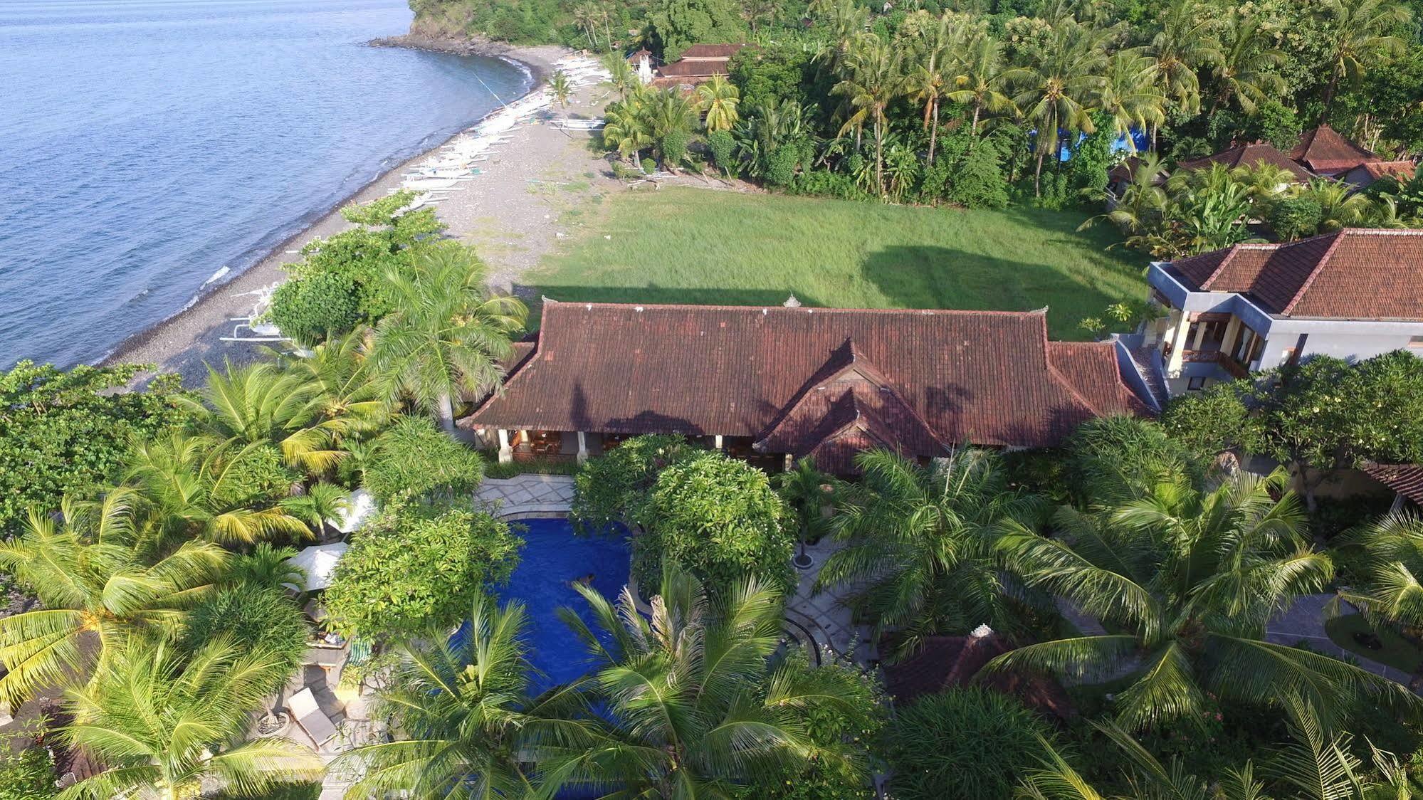 Resort Arya And Dive Center