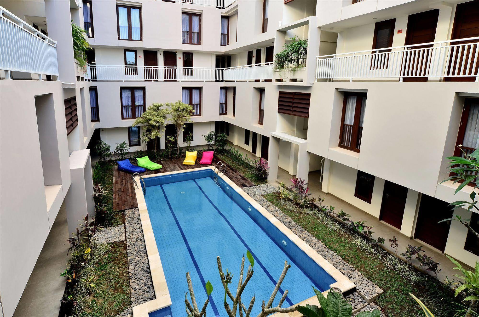 Aparthotel The Legian Sunset 3*