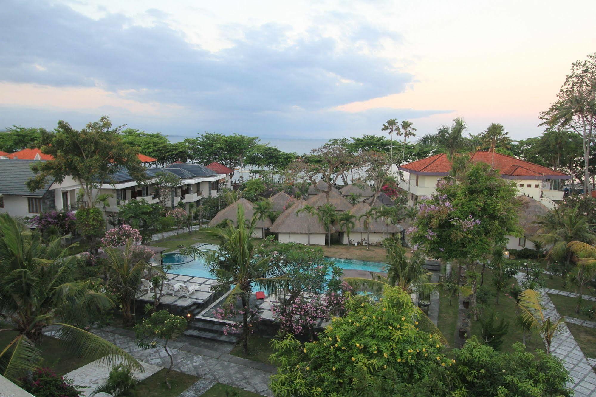 Alit And Resort 3*