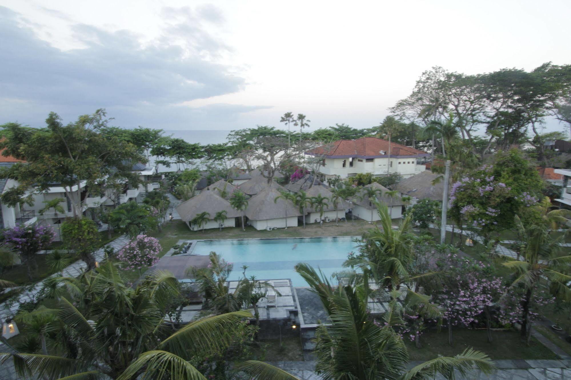 Resort Alit And 3*