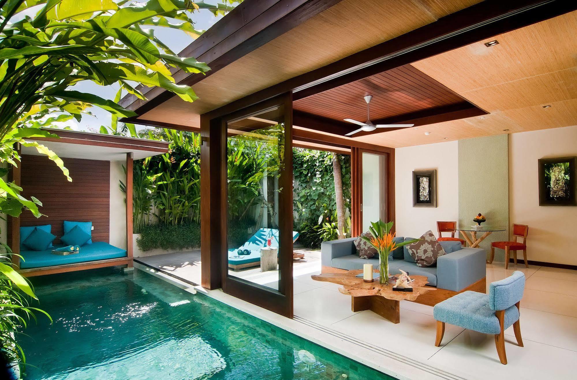 Maca & Bali Seminyak (Bali)