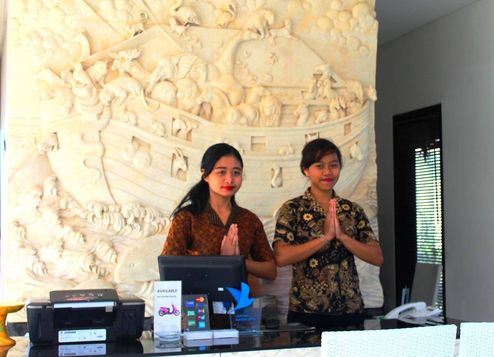 Villa Noah And Chapel *