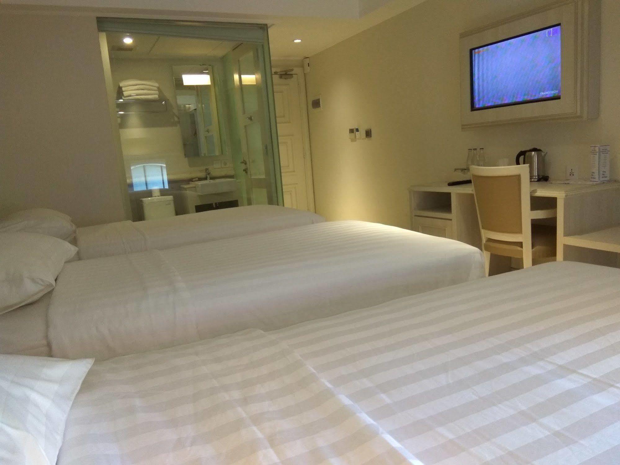 Alron Kuta 4*