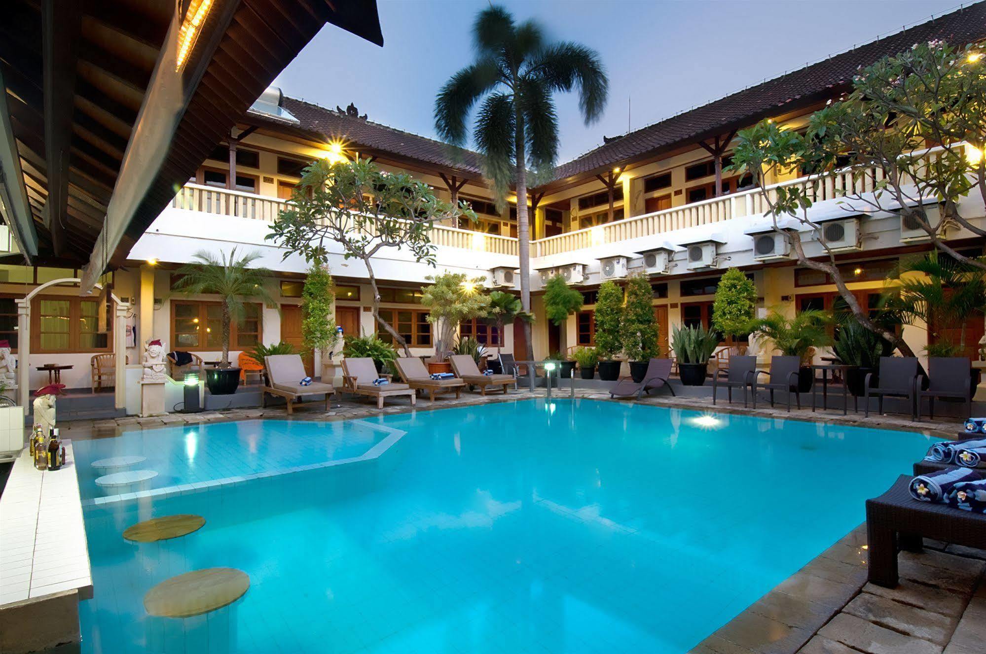 Hotel Rosani 3*
