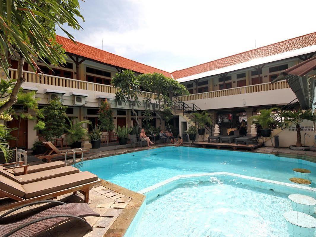 Rosani Kuta (Bali)
