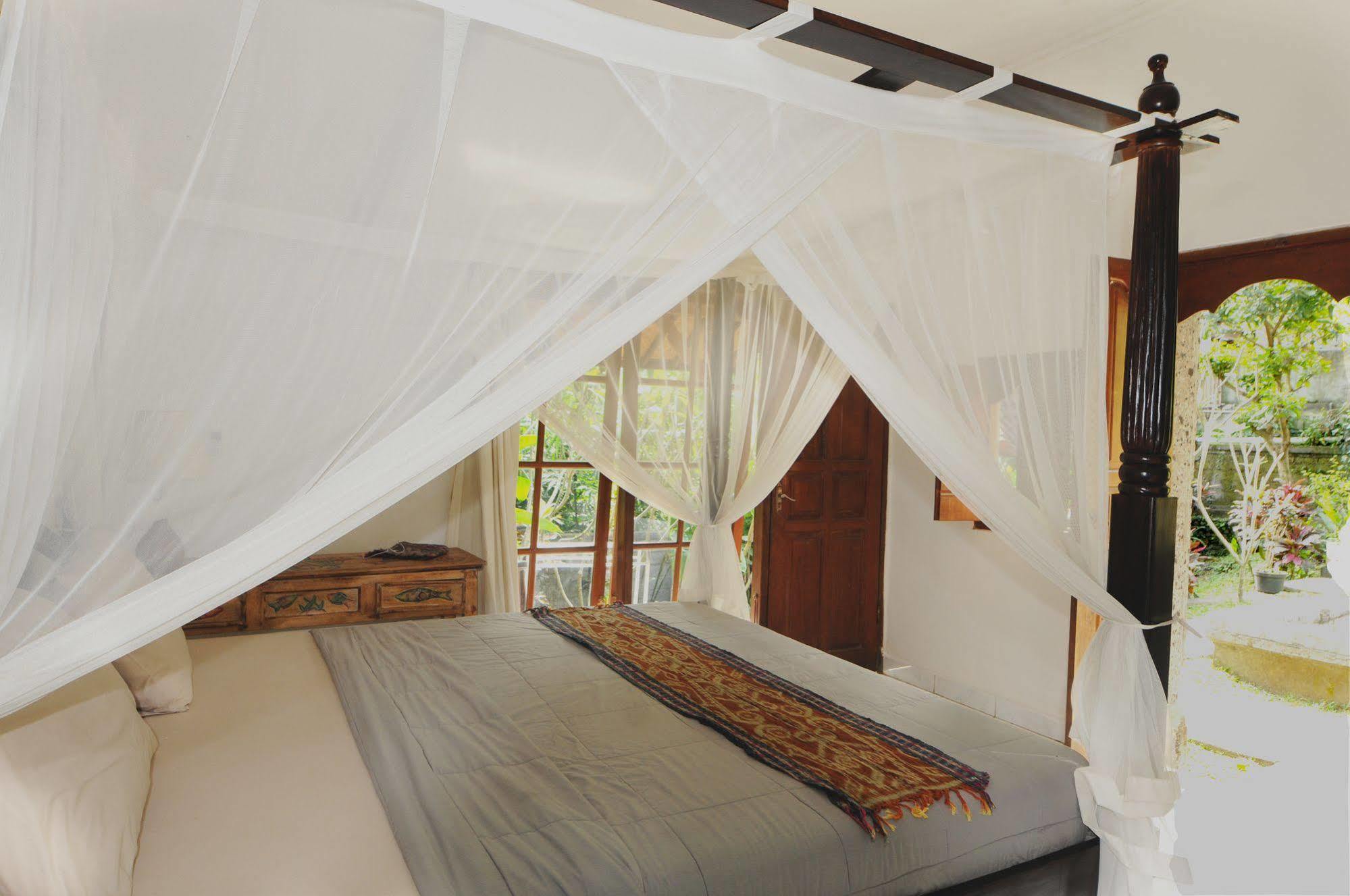 Guest house Yuliati House