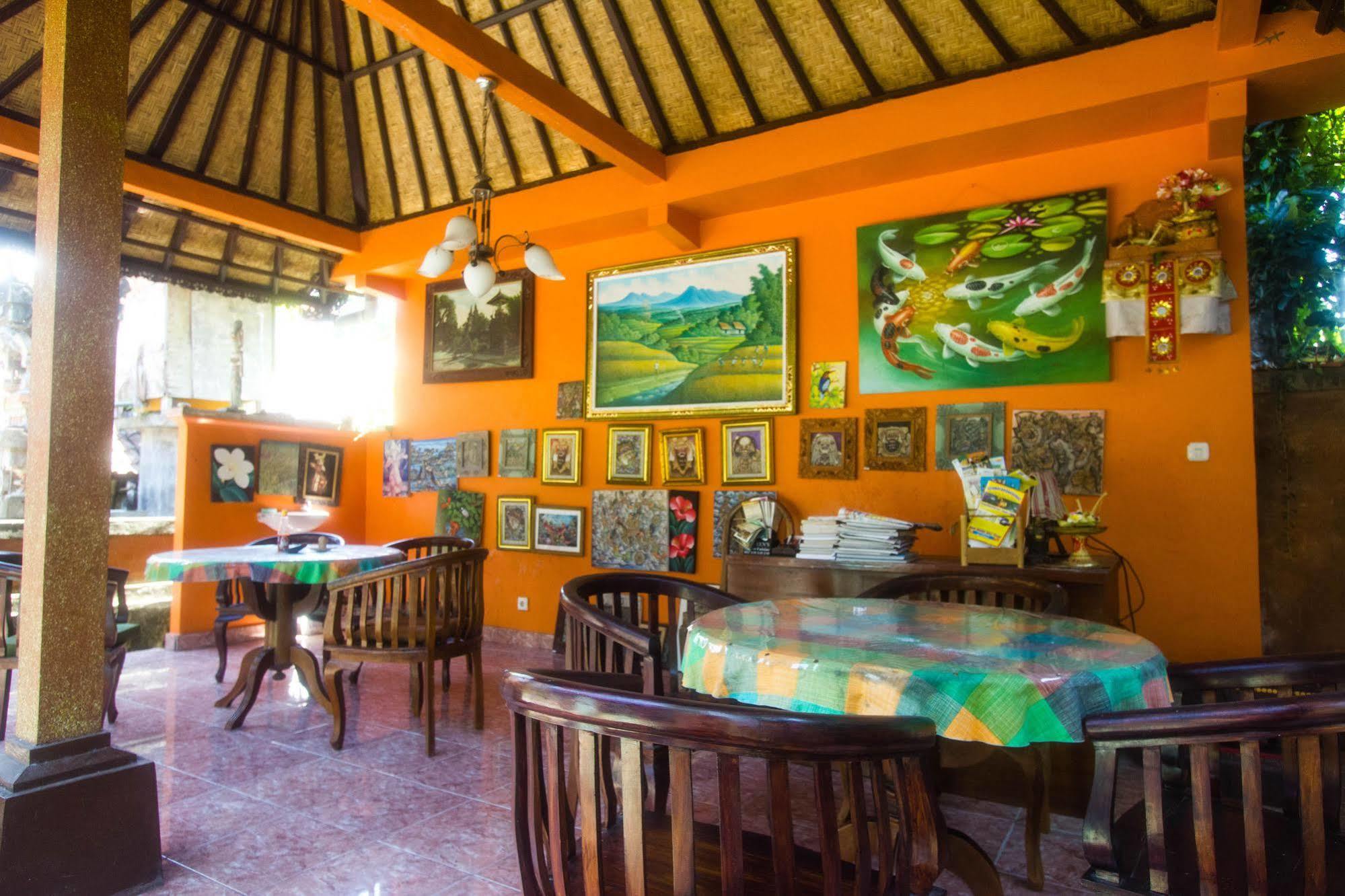 Yuliati House Guest house
