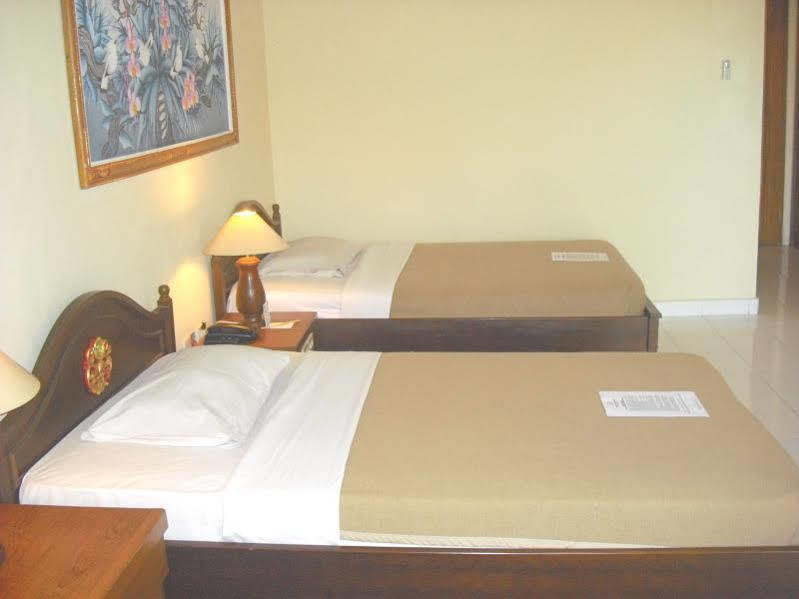 Resort Sari Segara & 3*