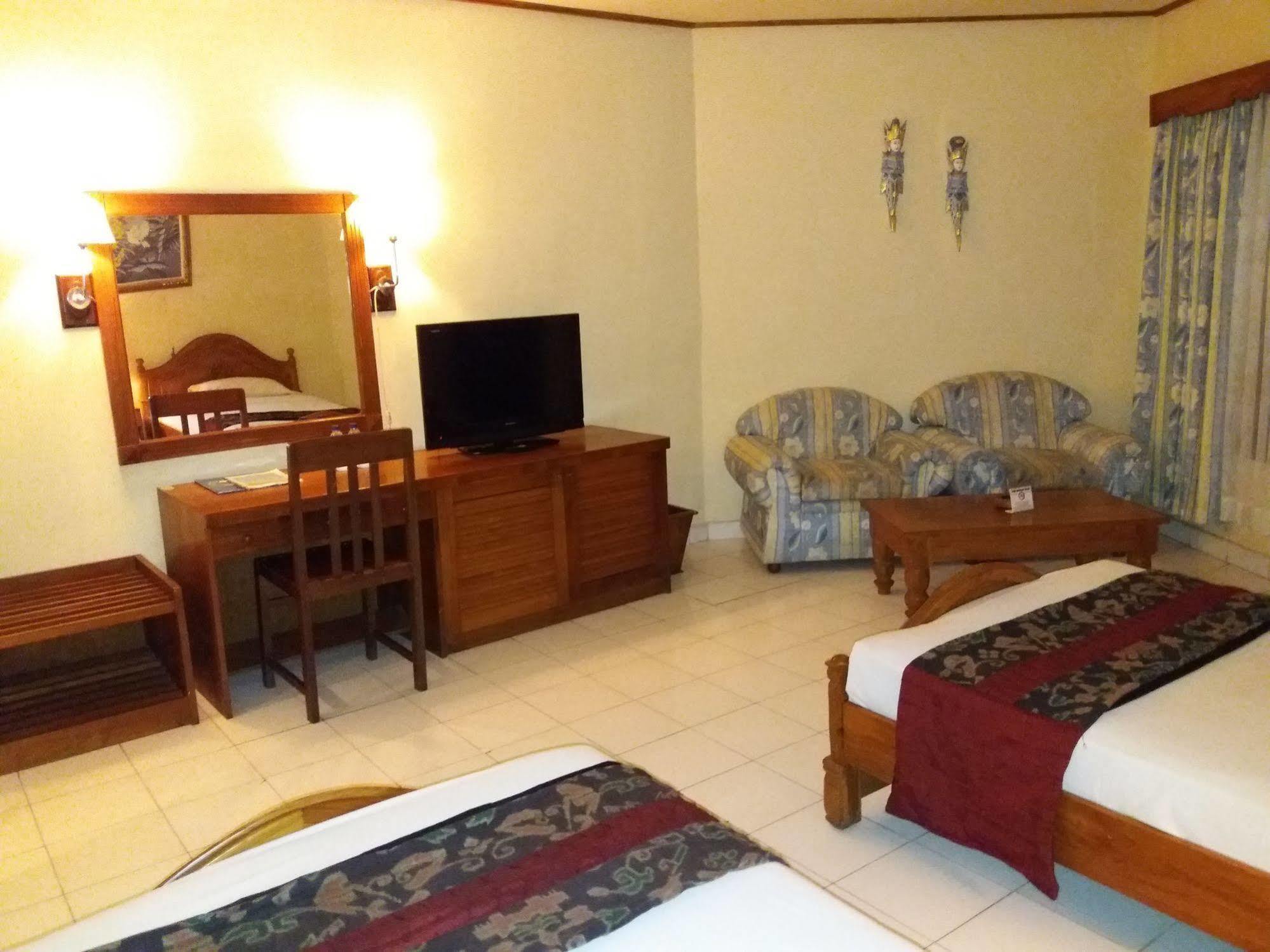 Resort Sari Segara &