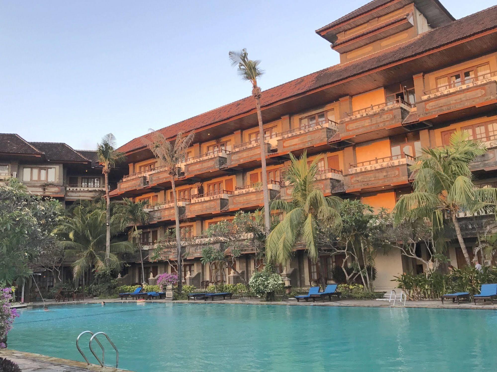 Sari Segara & Resort