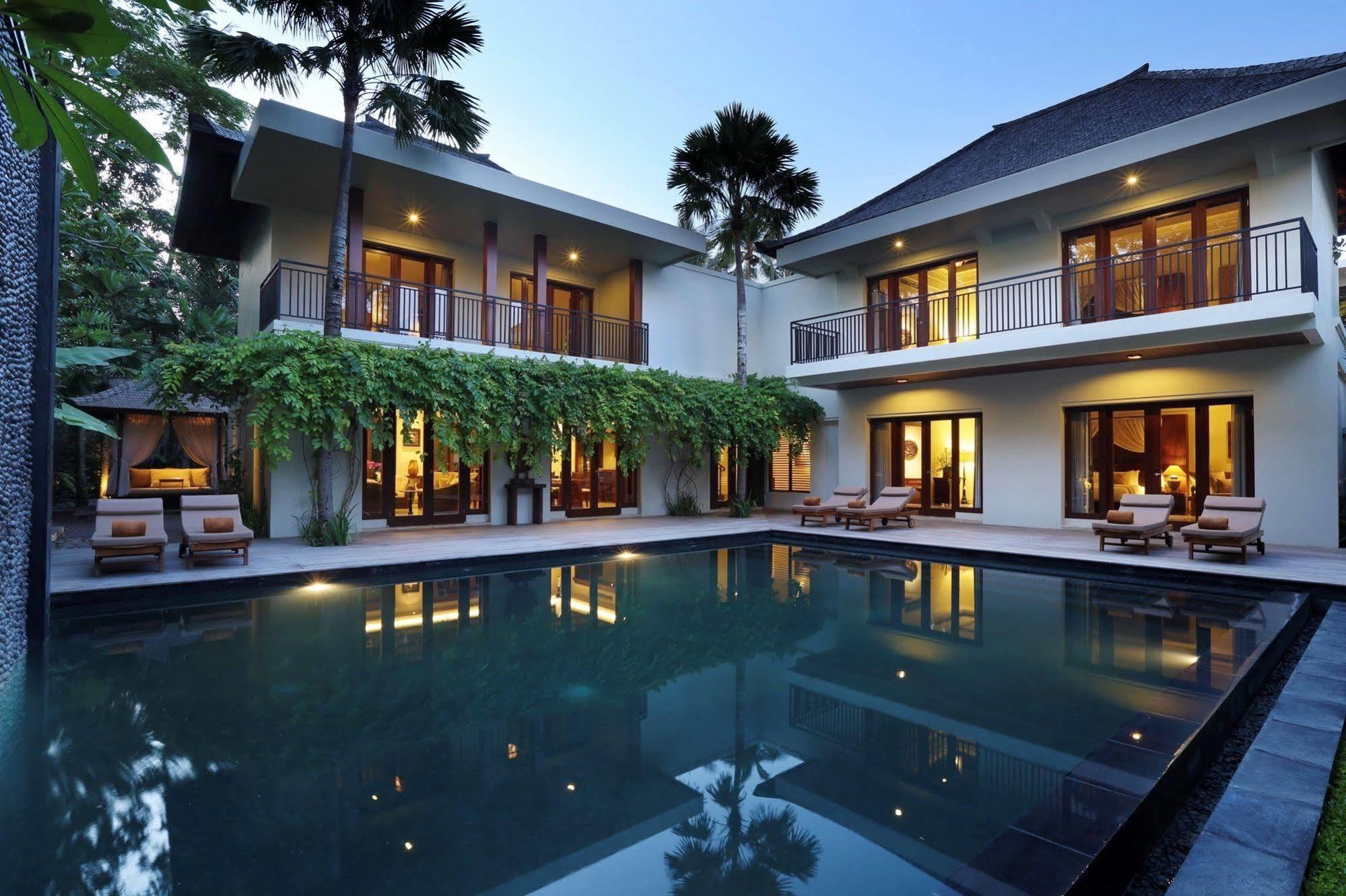Awarta Nusa Dua Luxury & Bali Hotel 5*