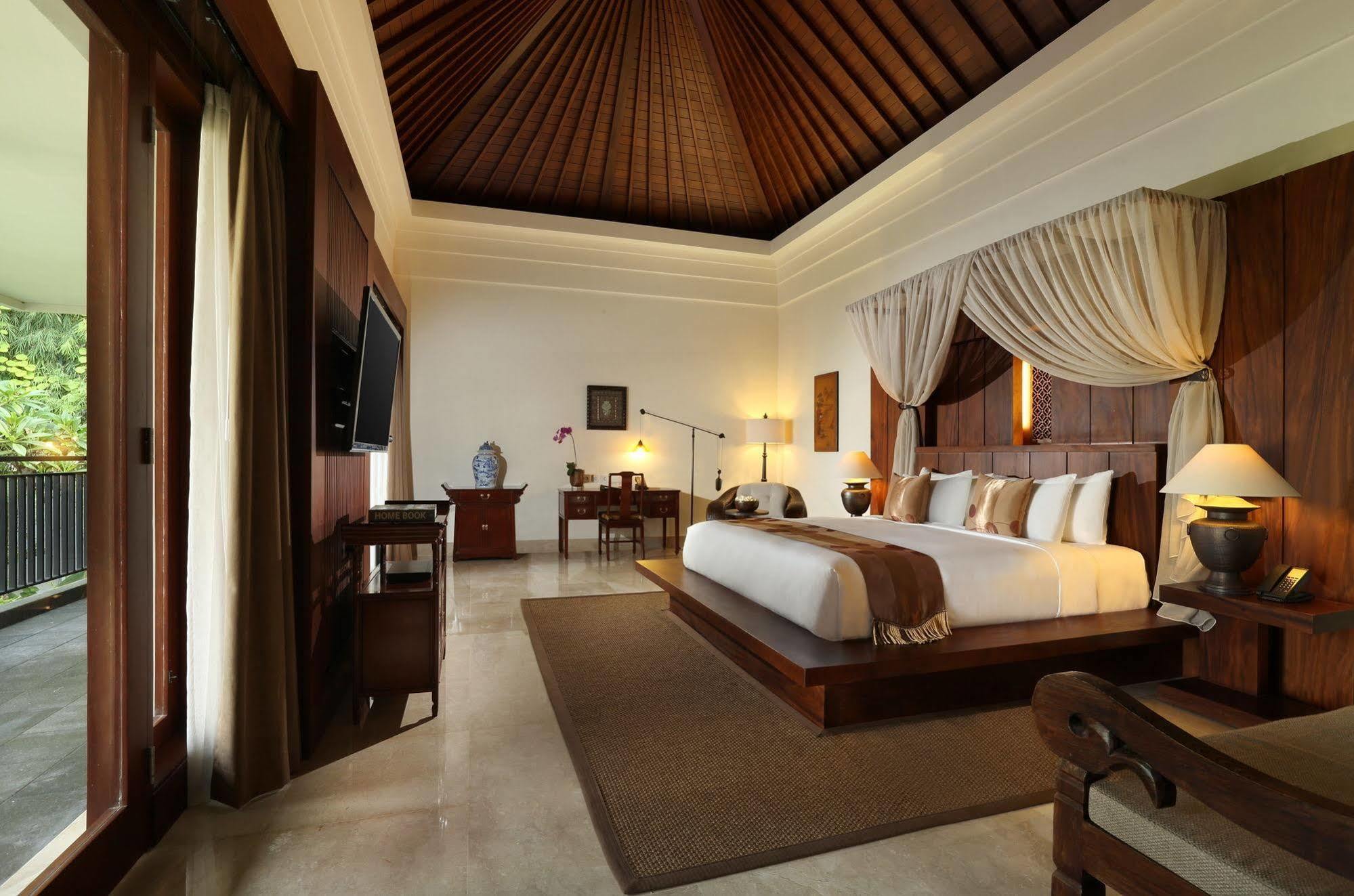 Awarta Nusa Dua Luxury & Bali Hotel