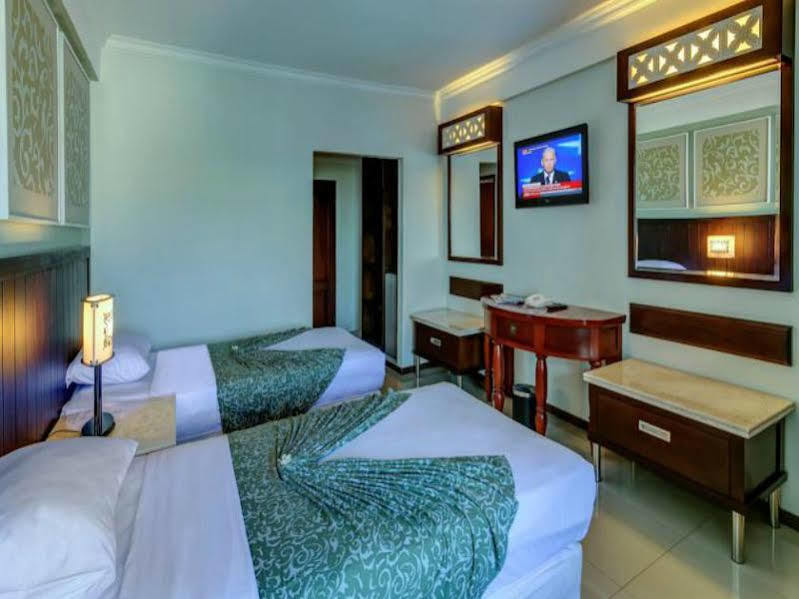 Kuta One Party 3* Kuta (Bali)