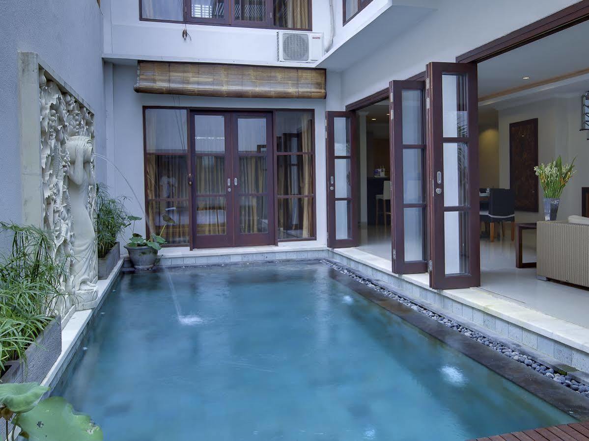 White Lotus * Seminyak (Bali)