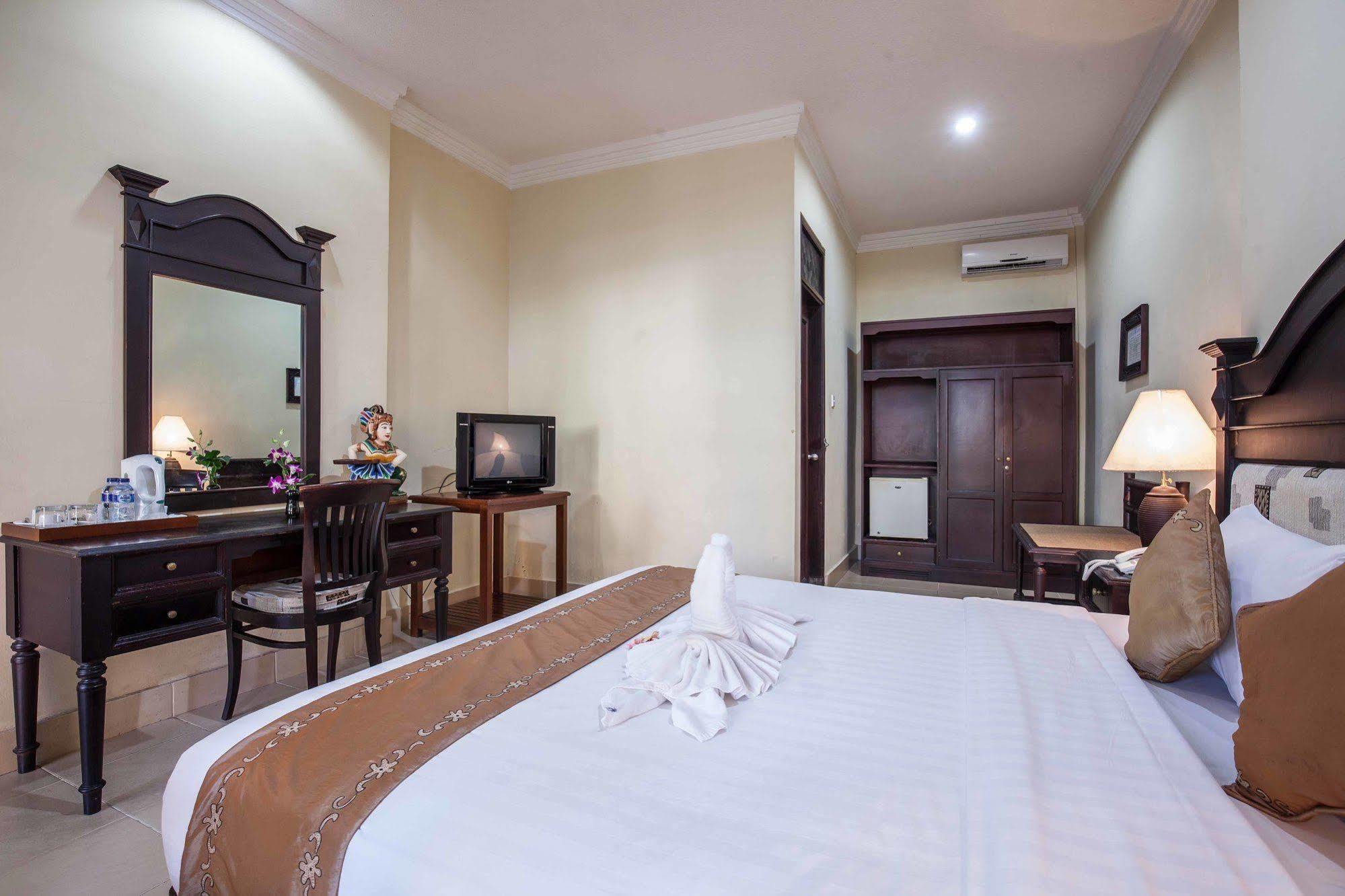 Shanti Front Sanur (Bali)