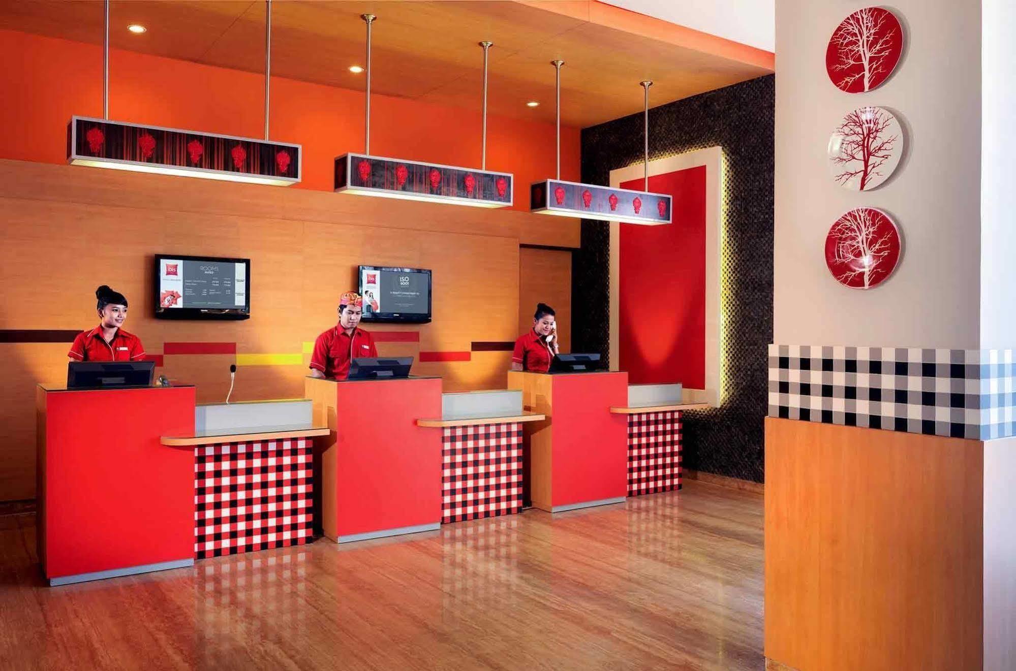 Ibis Bali Kuta Hotel 3*
