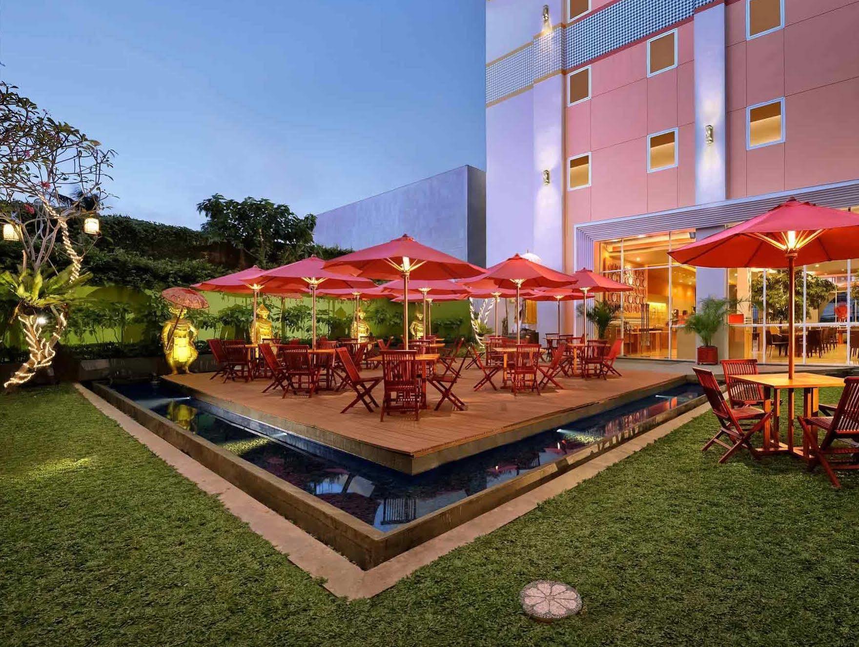 Ibis Bali Kuta Hotel 3*