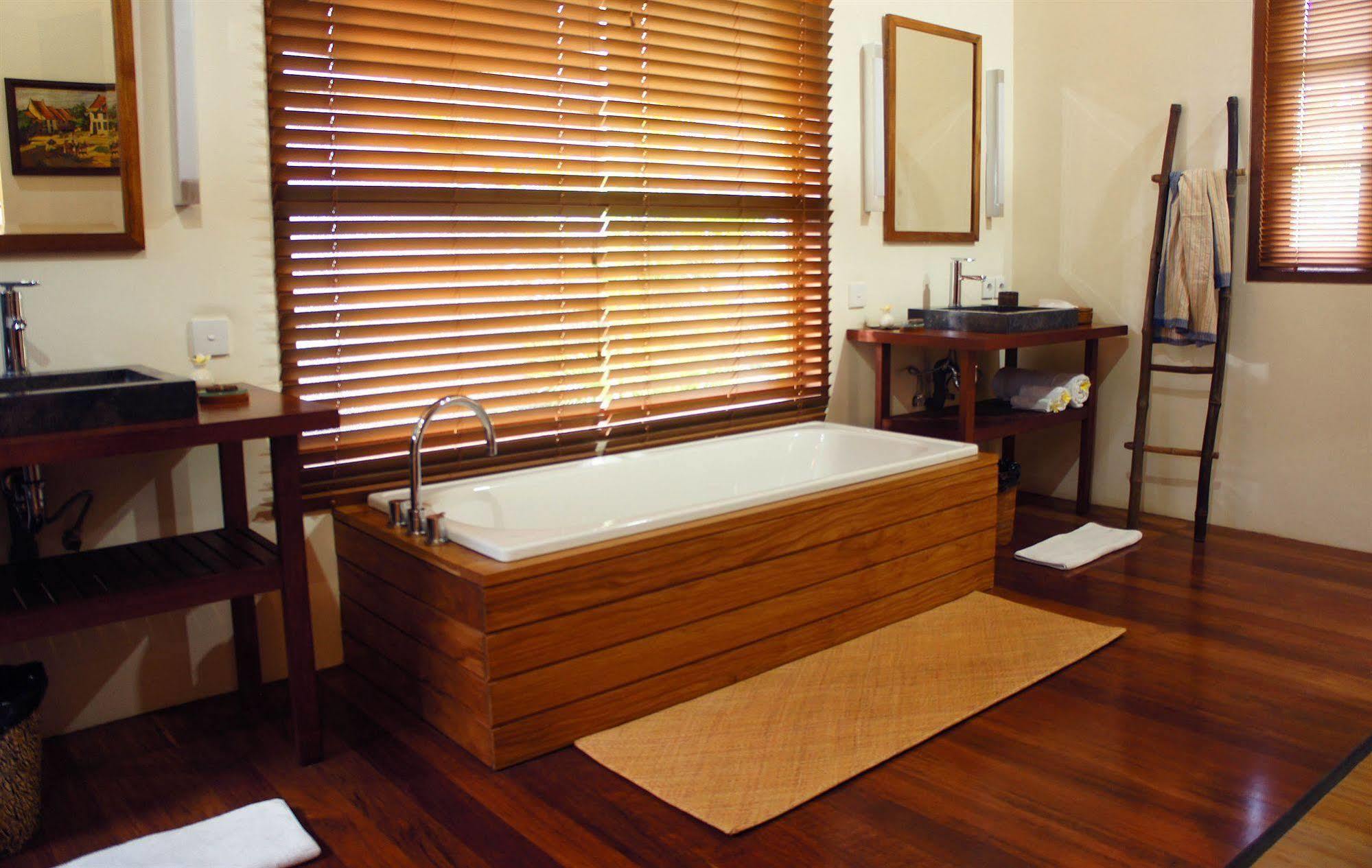 Mango Tree Bali Villa *