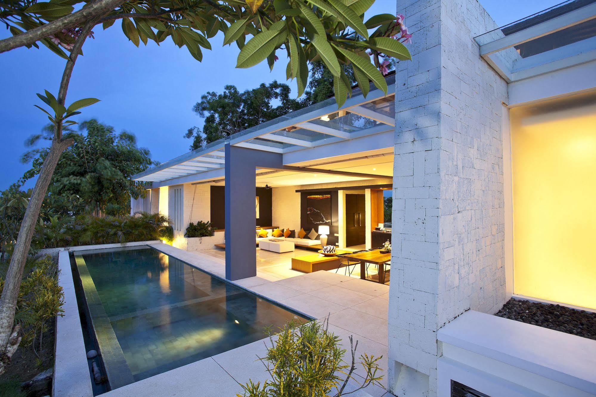 Nomina 5* Pecatu (Bali)