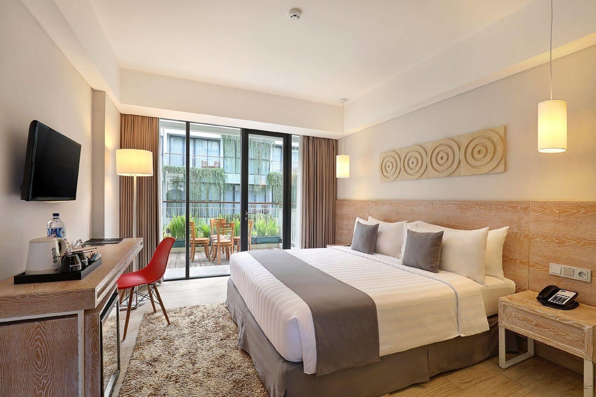 Neo+ Kuta By Aston Hotel 3*