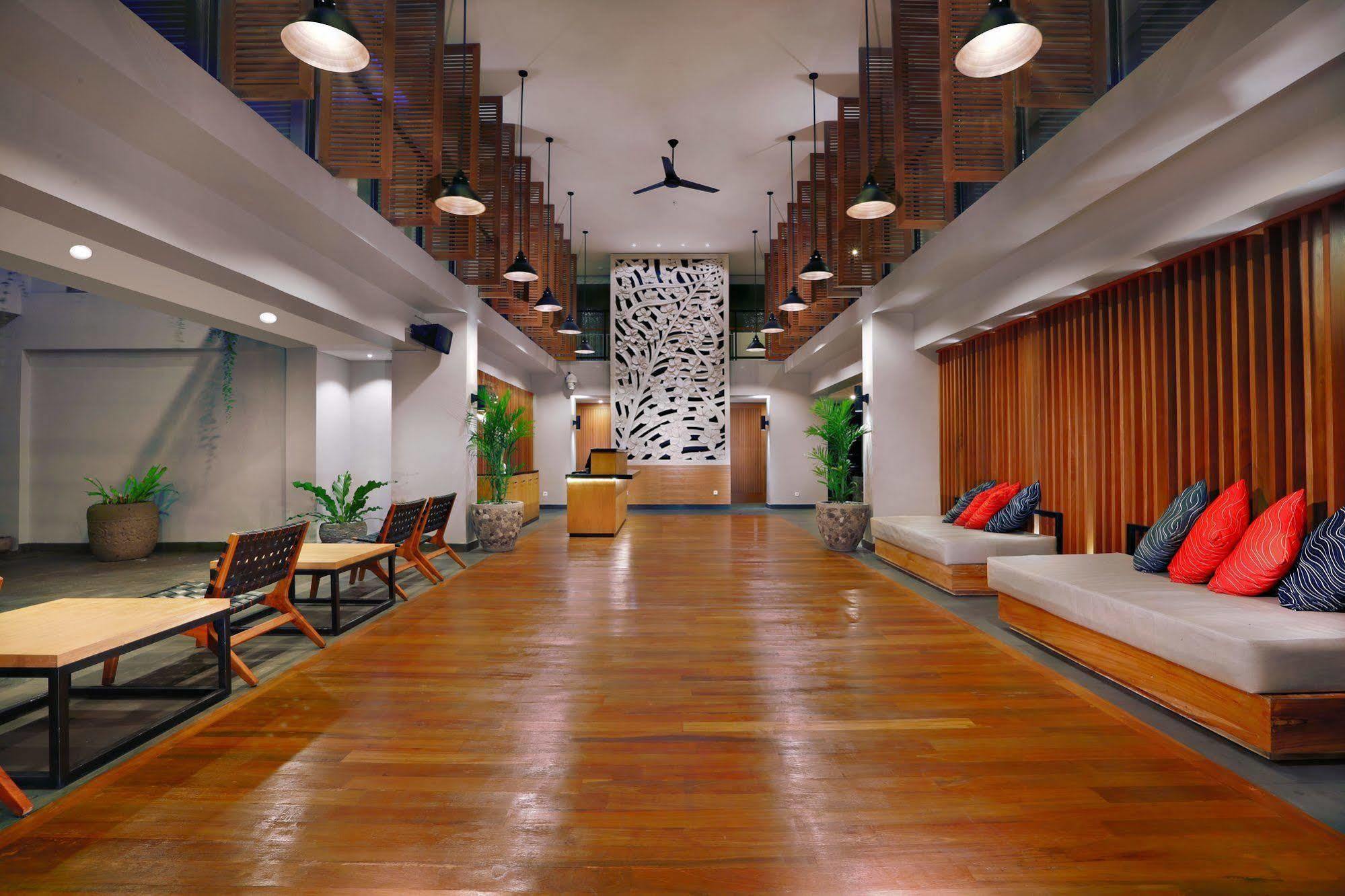 Hotel Neo+ Kuta By Aston 3*