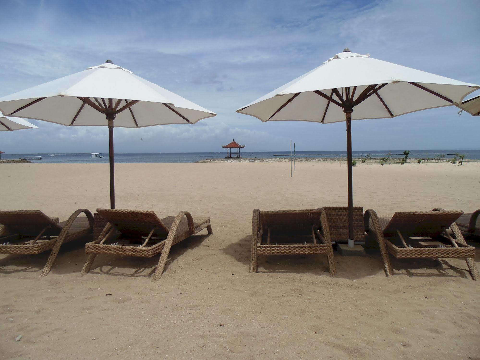 Grand Whiz Nusa Dua Bali 4*