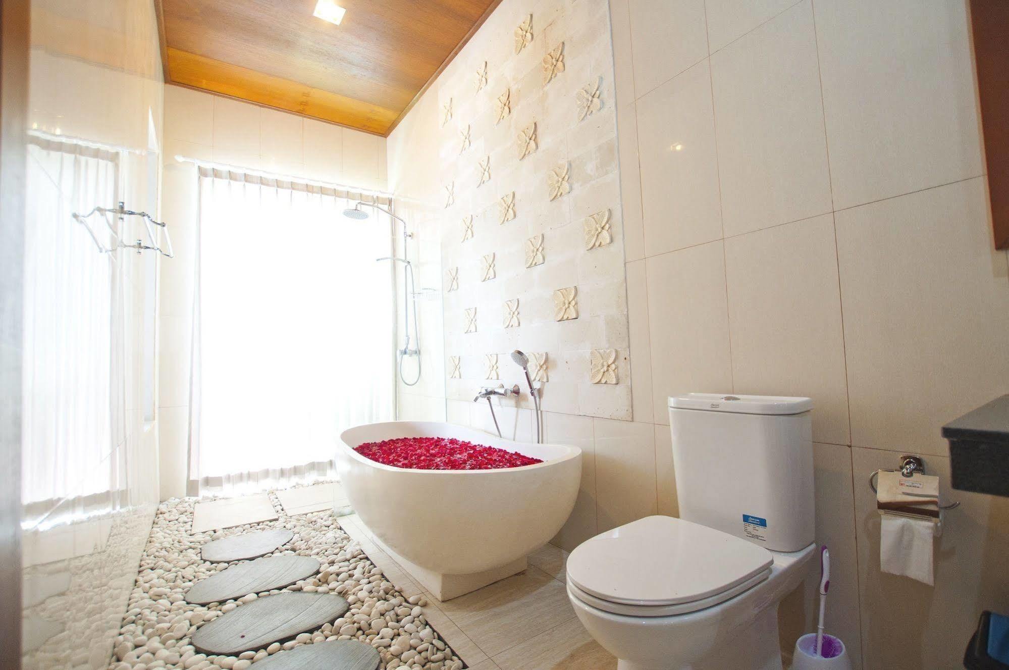 Bougainville Villa *