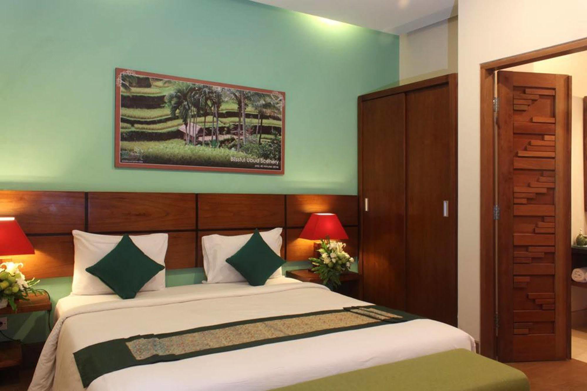 Aparthotel The Zhurga 3*