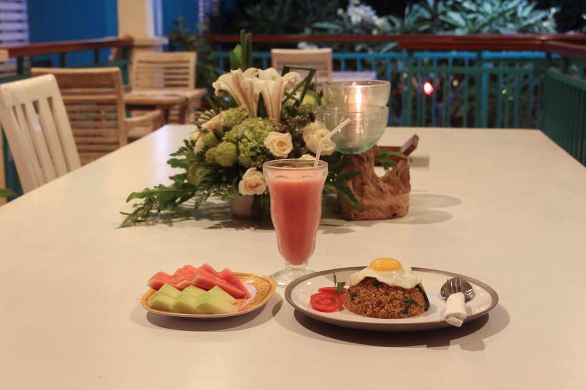 The Zhurga Aparthotel 3*