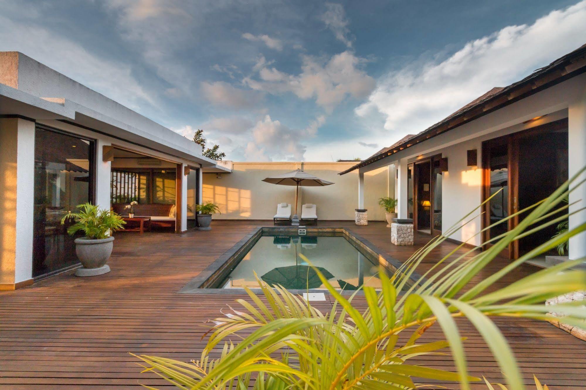 Airis Luxury And Villa Uluwatu (Bali)