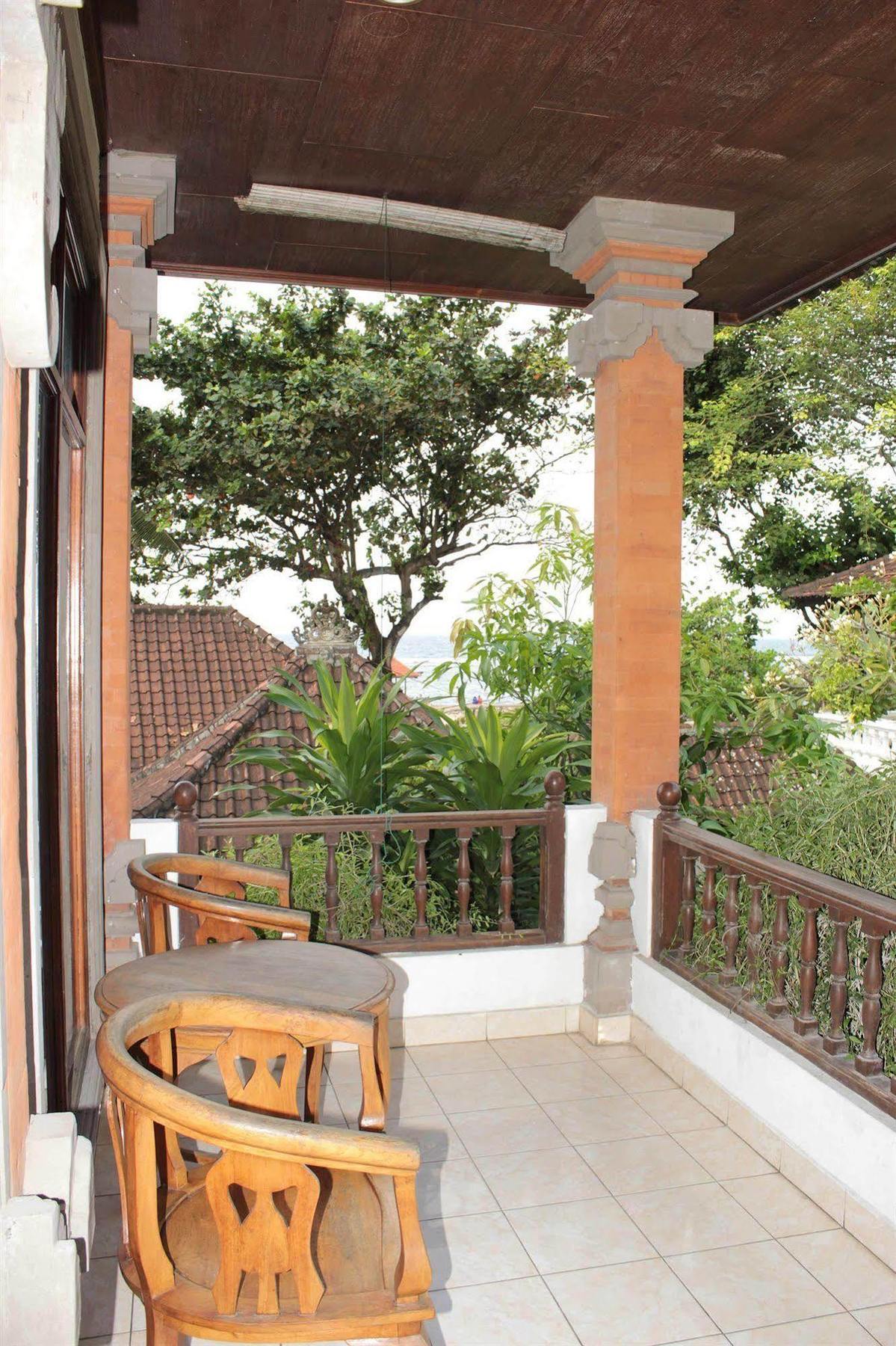 Hotel Oyo 1930 Ananda 2*