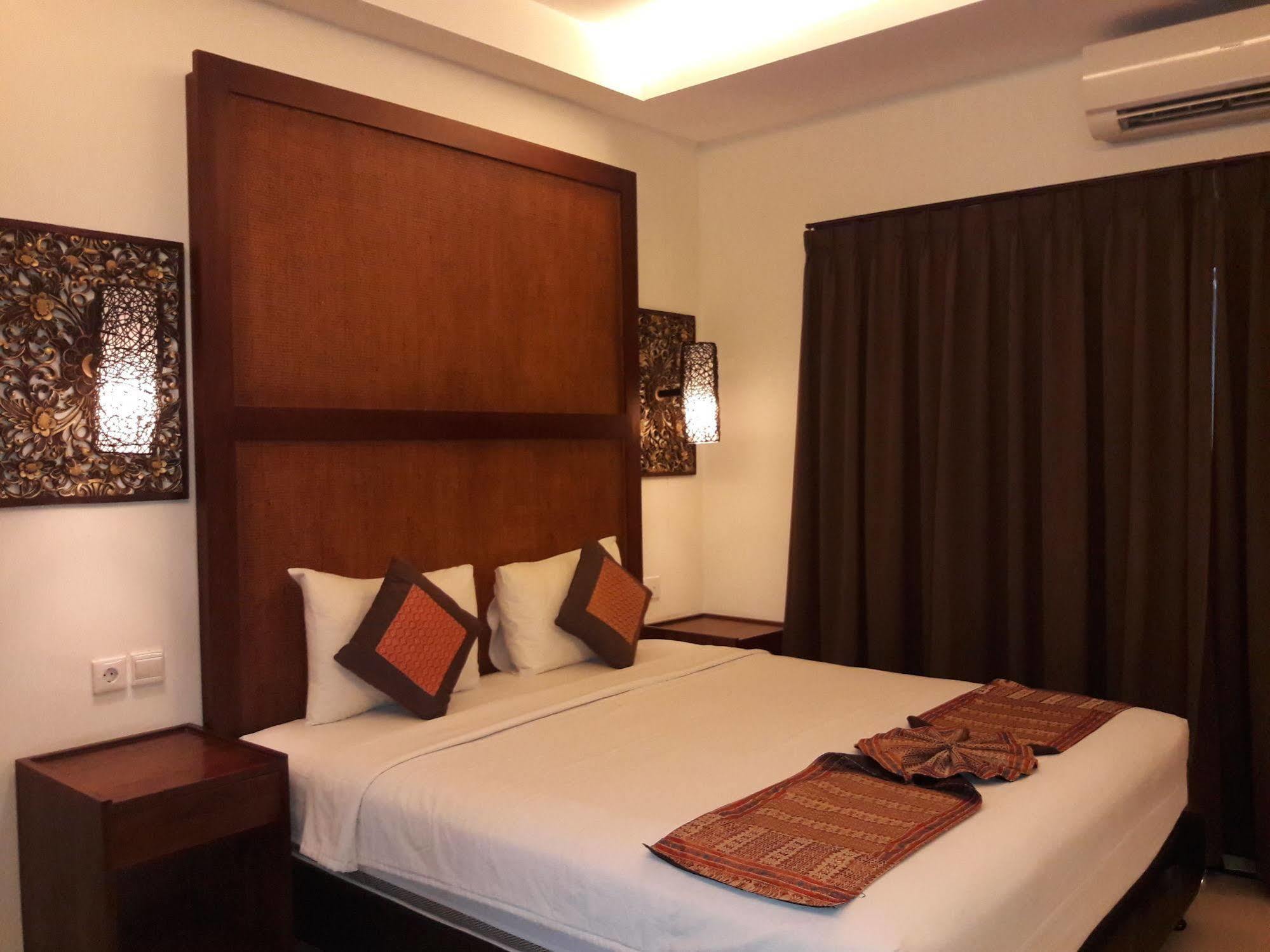 Sari Guest house 3*