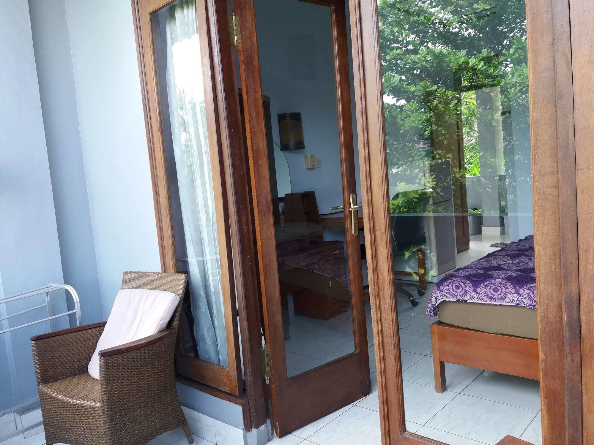 Celagi Guest house 2*