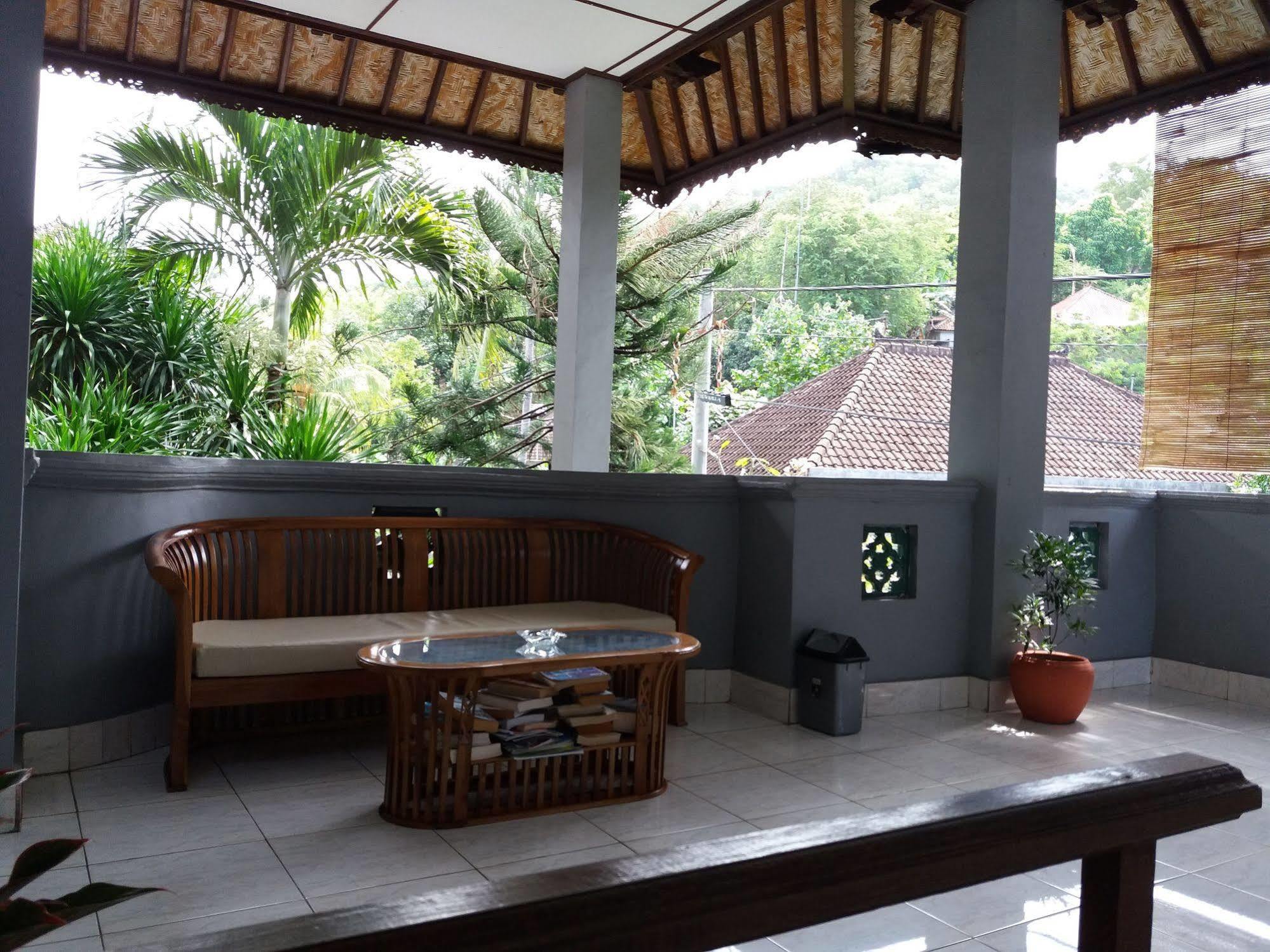 Celagi 2* Padangbai (Bali)