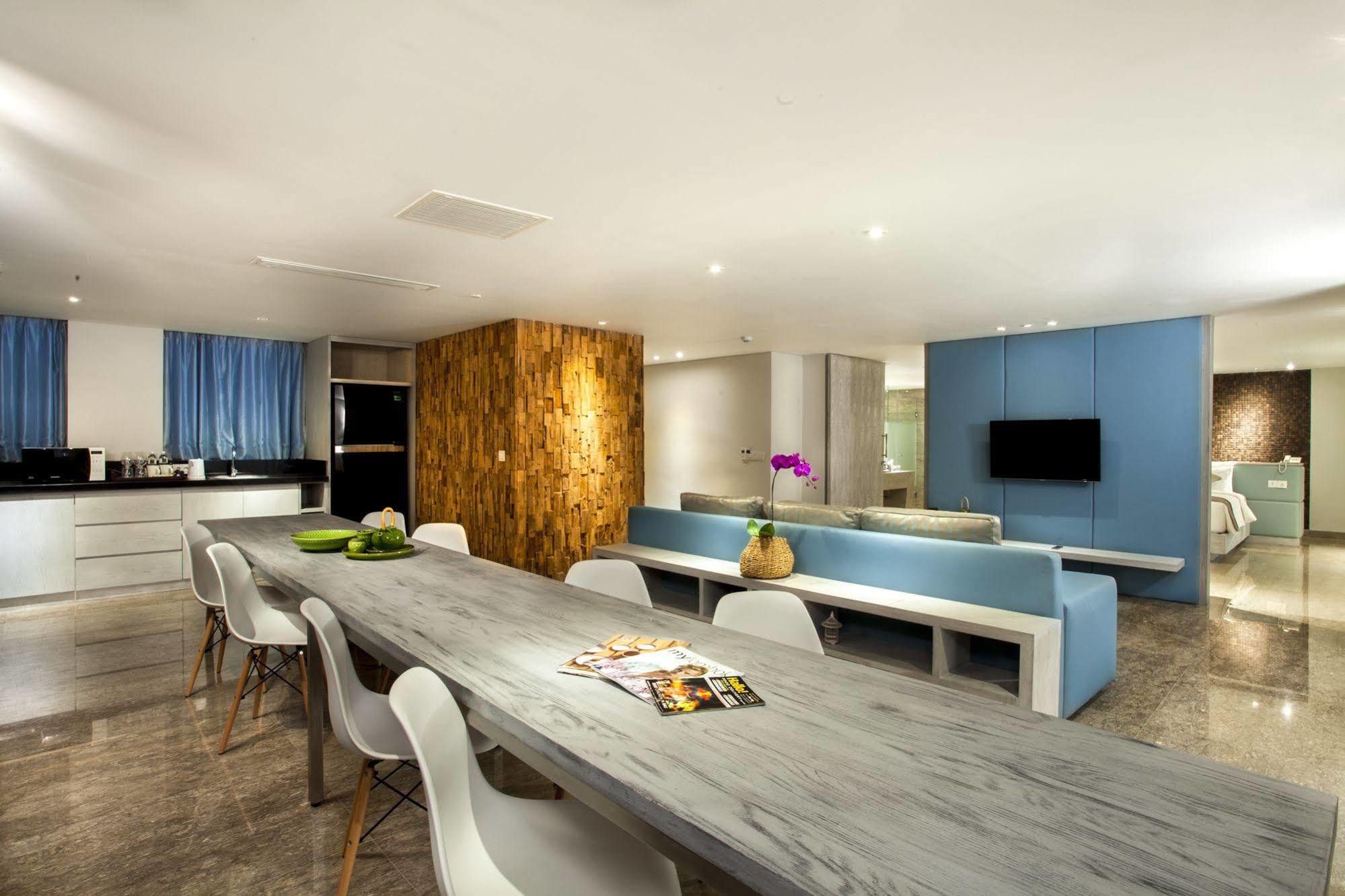 Hotel Daun Bali Seminyak Hotel