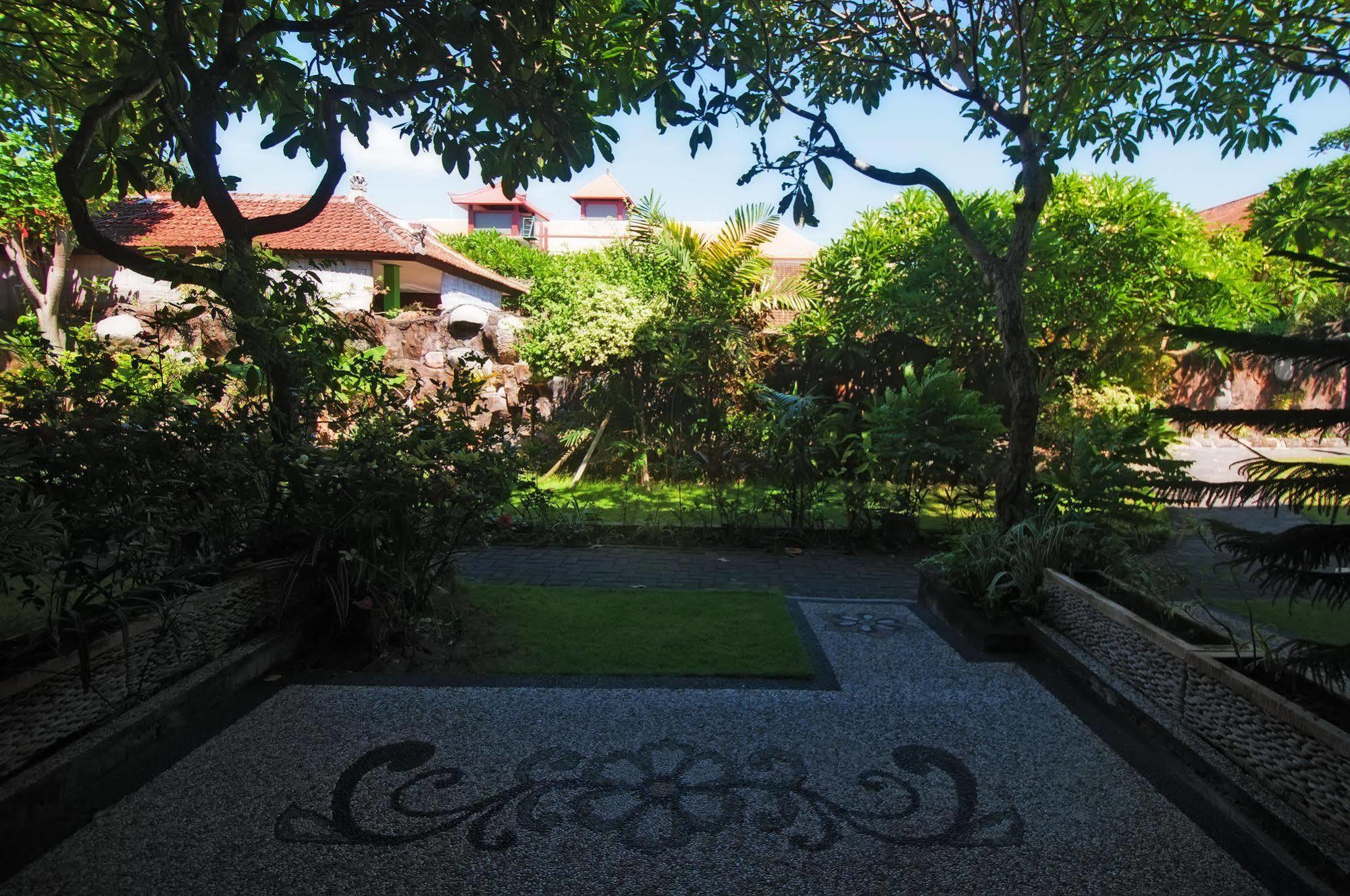 Hotel Pesona Kuta (Bali)