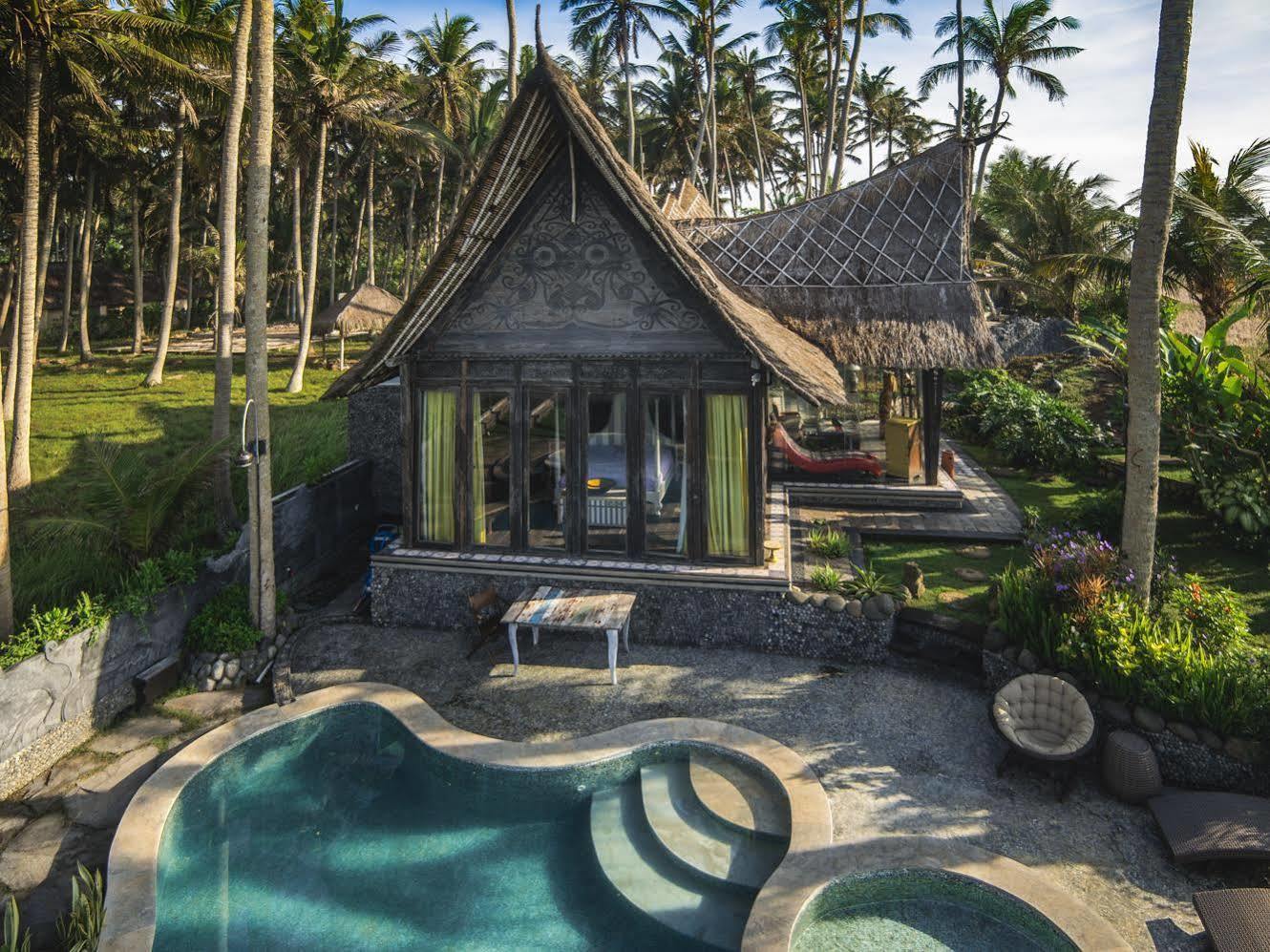 Absolute Beachfront Laut Villa Tabanan (Bali)