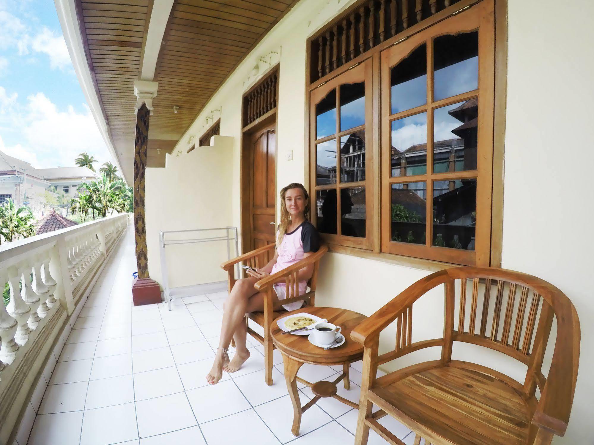 Bali Manik 2*