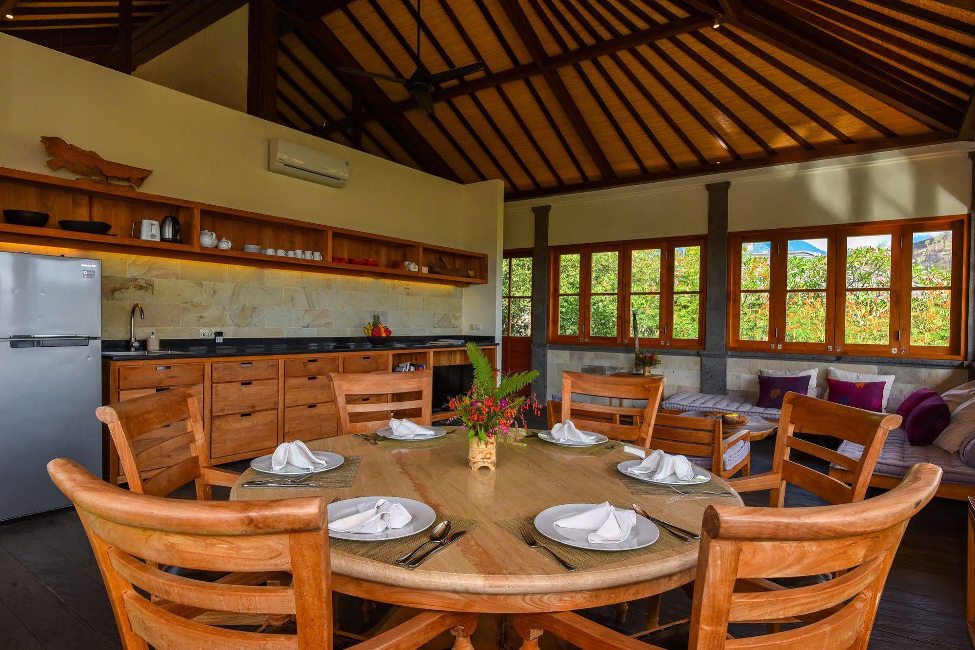 Sumberkima Hill Private Retreat Villa