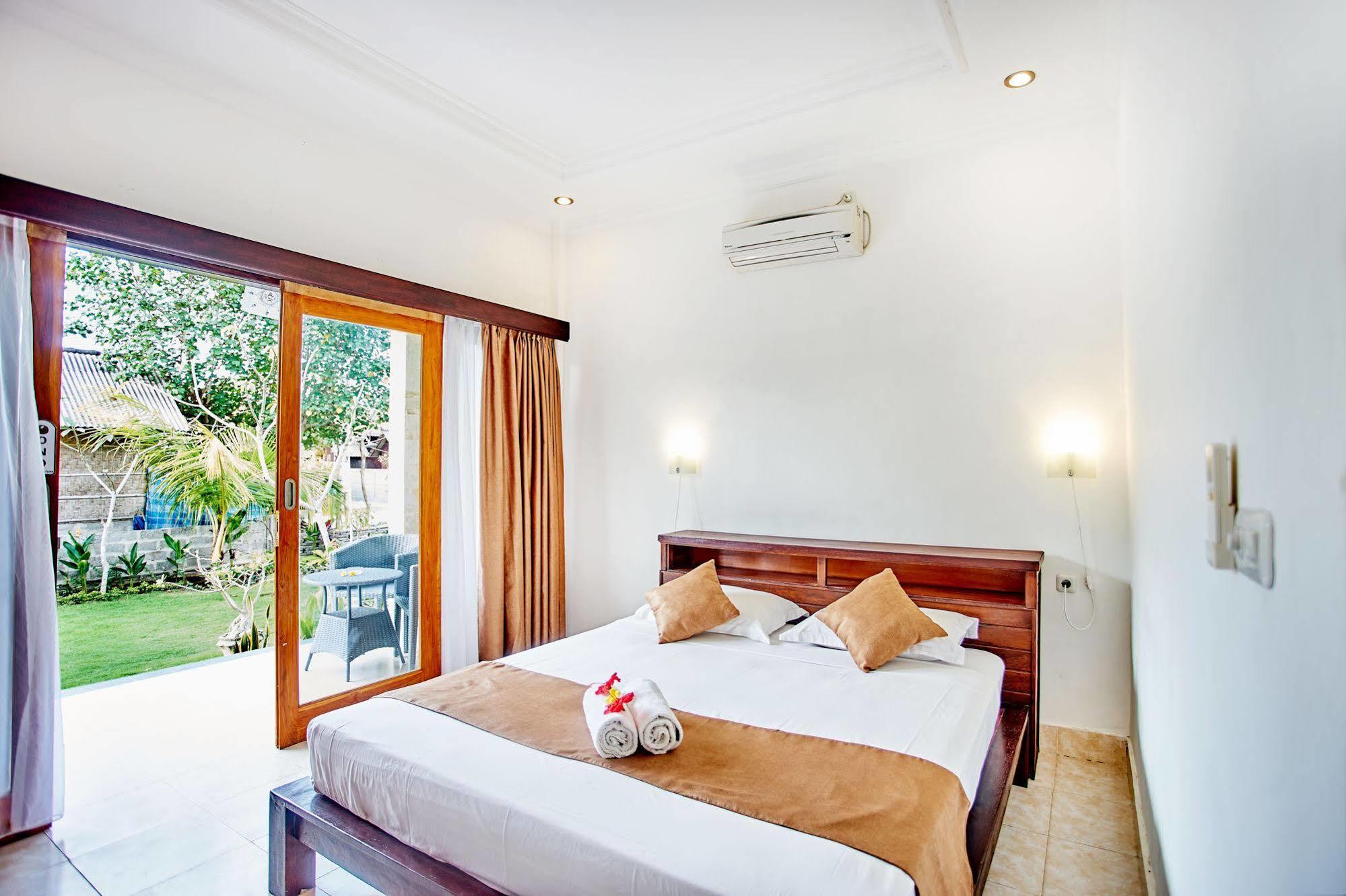 Homestay Nyuh Gading Lembongan *