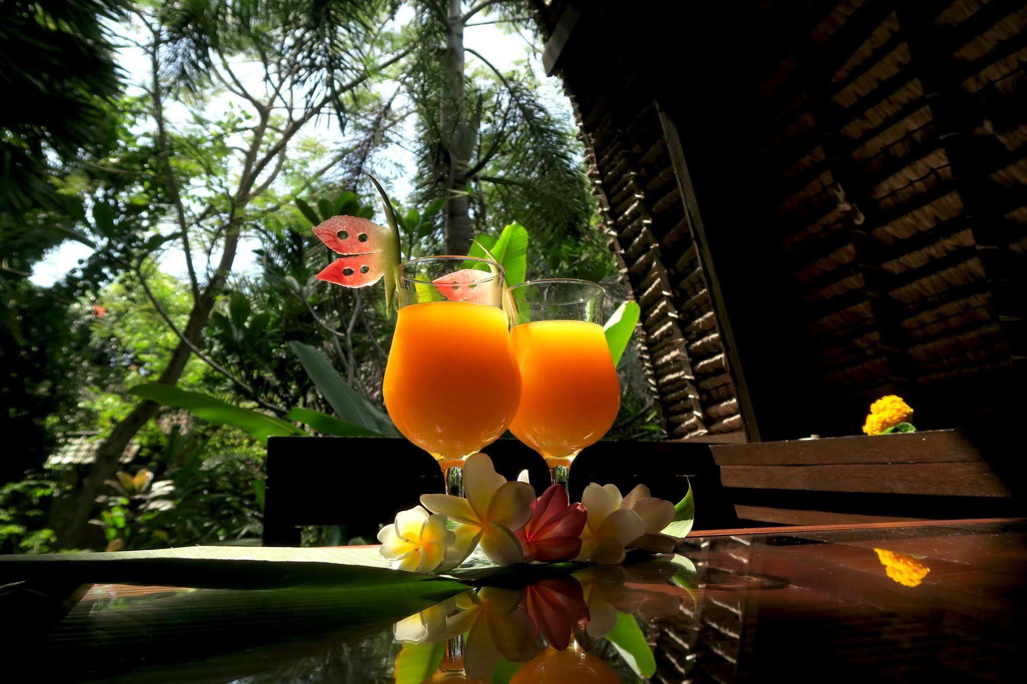 Resort Cili Emas Oceanside 3*